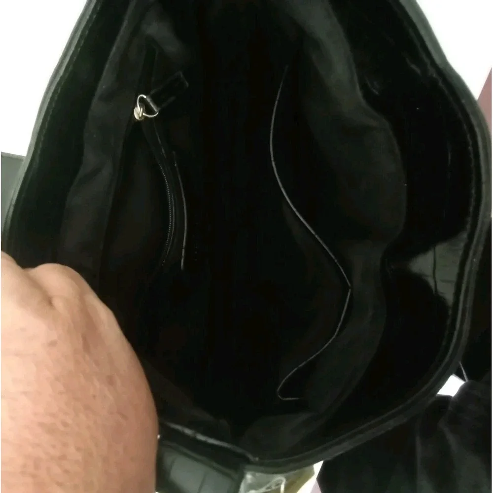 Coldwater Creek bag features